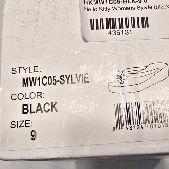 New in Box - Hello Kitty Womens Sandals Size 9, Black White Red Cherry - Picture 10 of 11